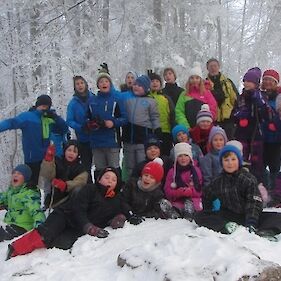 Mladi planinci PD Črnomelj na zimovanju na Mirni gori