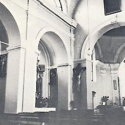 Dve postaji križevega pota v črnomaljski župnijski cerkvi (750 let Župnije Črnomelj, Črnomelj, 1978, str. 19)
