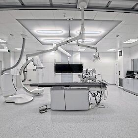 Nova pridobitev v novomeški bolnišnici je angiografski – katetrski laboratorij
