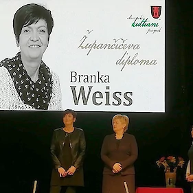 Učiteljica Branka Weiss - dobitnica Župančičeve diplome za 2017