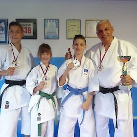 Karateisti s SP s štirimi zlatimi medaljami