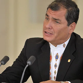 Rafael Correa - ekvadorski predsednik, ki je podelil azil Assangeu, jutri v Črnomlju!