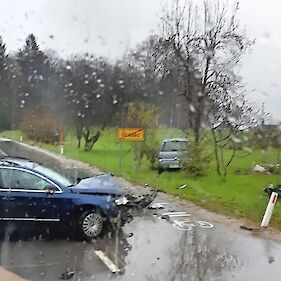 Prometna nesreča na cesti Gradac - Metlika