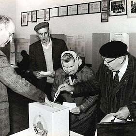 30 let odkar so slovenske volilke in volilci imeli prvič po 2. svetovni vojni na volitvah več kot eno izbiro