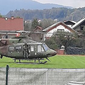 Iz Črnomlja v UKC Ljubljana s helikopterjem