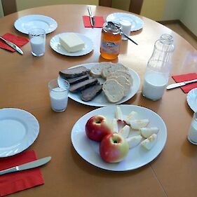 Tradicionalni slovenski zajtrk, OŠ Loka