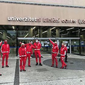 Prostovoljci iz Metlike v UKC Ljubljana