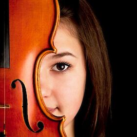2. spletni nastop violinistov, mentorica Tina Vrščaj