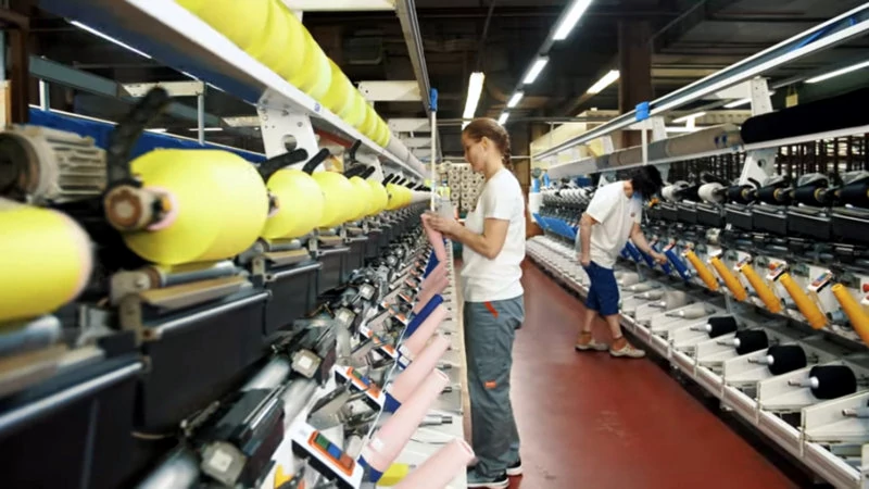 Veliko delavcev migrantov s Hrvaške je tudi v obeh metliških tekstilnih podjetjih.