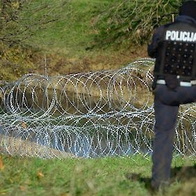Včeraj povečano število nezakonitih prehodov prek meje