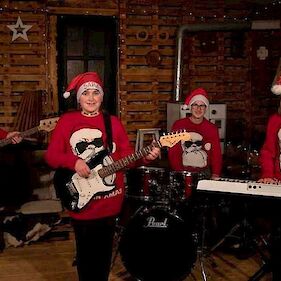 Glasbena skupina Žur - Last Christmas