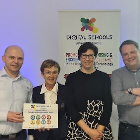 Priznanje Digitalna šola