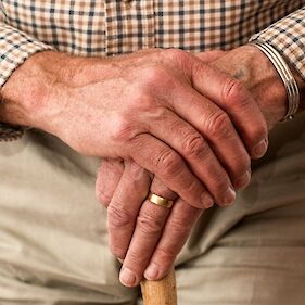 Zmanjševanje ranljivosti starejših, da postanejo žrtve kaznivih ravnanj