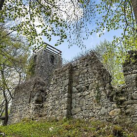 Stražnji Vrh - Arheološko najdišče Sv. Križ