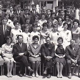 *Maturanti gimnazije v Črnomlju, junij 1963