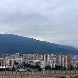 Pogled na Skopje ob nadaljevanju poti