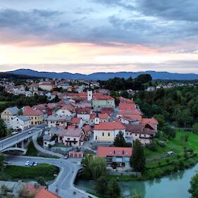 Jutri bo delno jasno, več sonca bo v južni Sloveniji