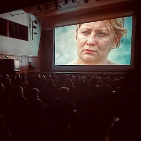 Dokumentarec Telo na francoskem festivalu