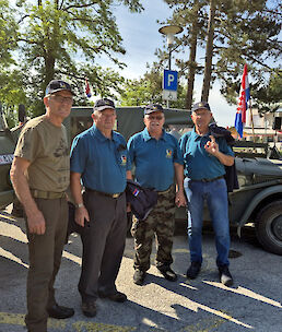 Na mednarodnem srečanju starodobnih vojaških vozil v Karlovcu