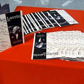 Predstavitev brošure in razstava o Janku Lavrinu